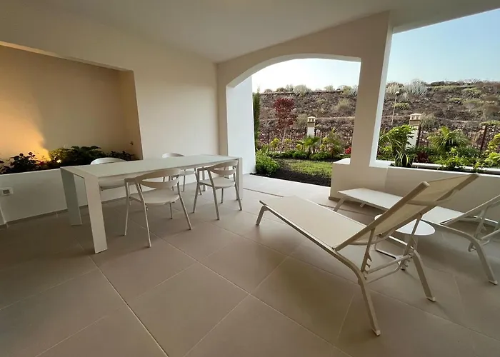 Cozy With Pools In Mar *