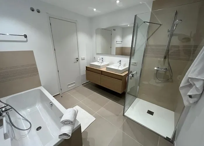 Apartament Cozy With Pools In Mar