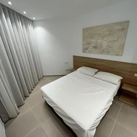 Cozy With Pools In Mar Apartman